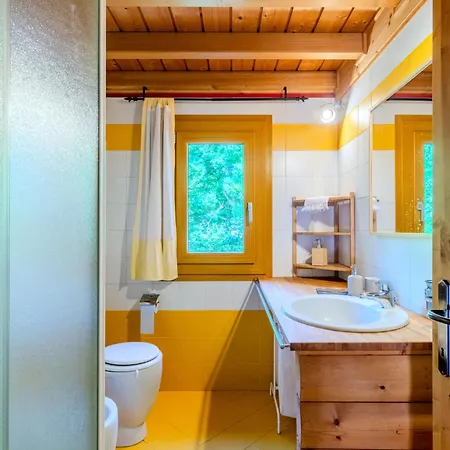 木屋 Ritiro Del Paladino By Interhome